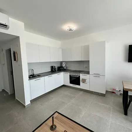 Cove Garden C34 Kerínia